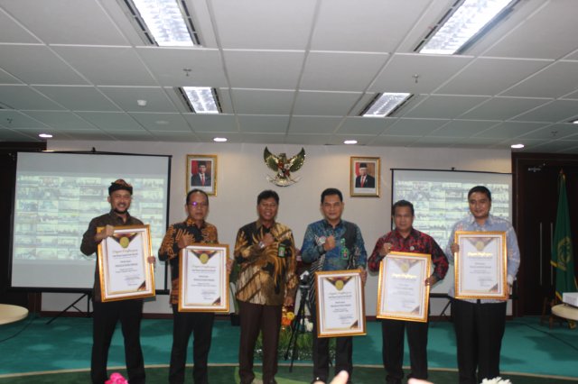 Penyerahan Sertifikat 08-08-2020